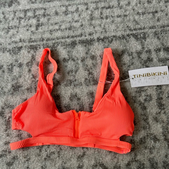 Bikini top - Picture 1 of 2